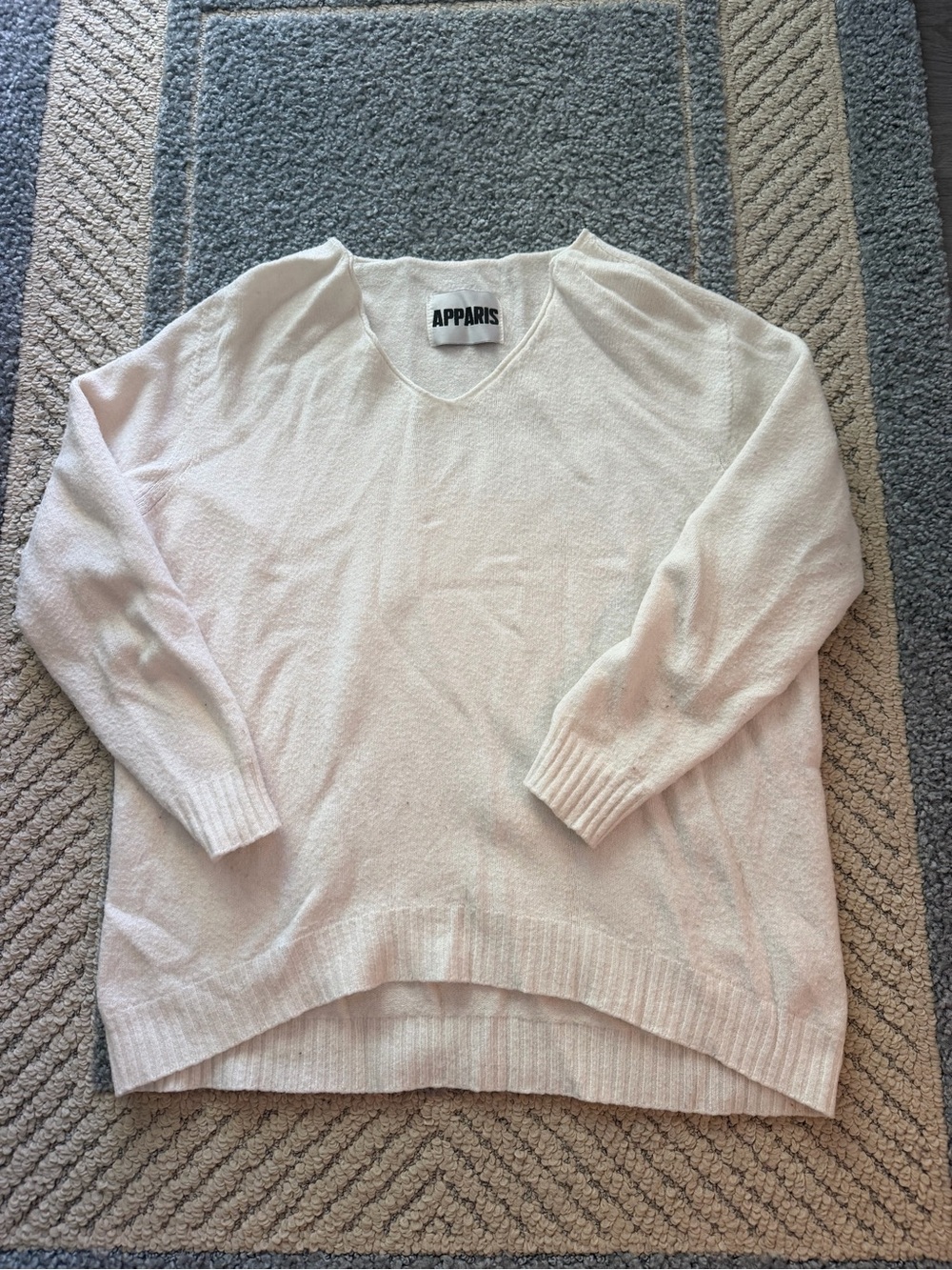 Apparis Cream V-Neck Lightweight Knit Sweater